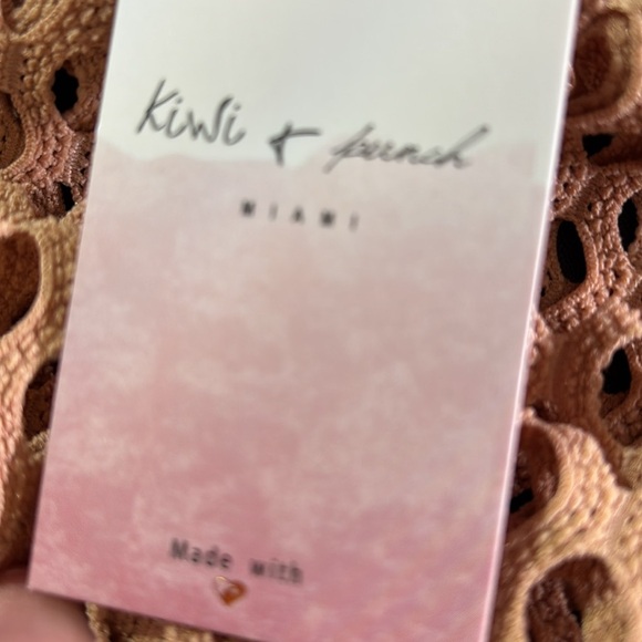 Kiwi & Punch Crocheted v-neck,butterfly short sleeve,side slit hem,oversized - Picture 9 of 10